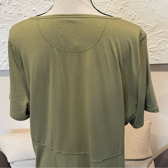 Universal Standard GAME Mia Short Sleeve Tee T-shirt BOA Green Sz M (18-20) NWT - Picture 5 of 9